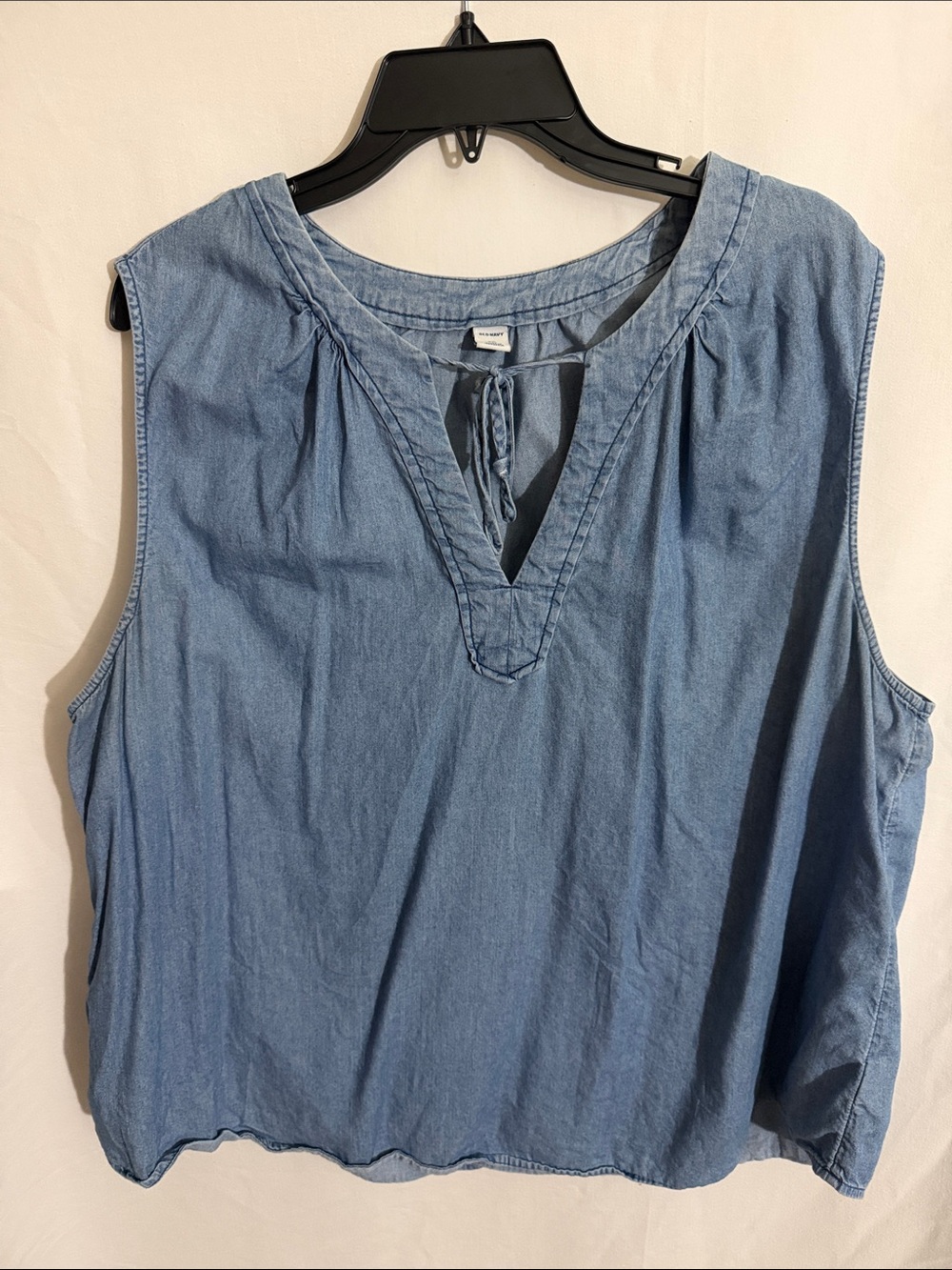 Old Navy Blue Chambray Tie-Front Sleeveless Top